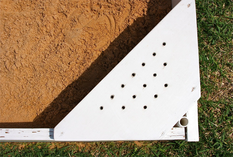 Banc Sandbox avec trous