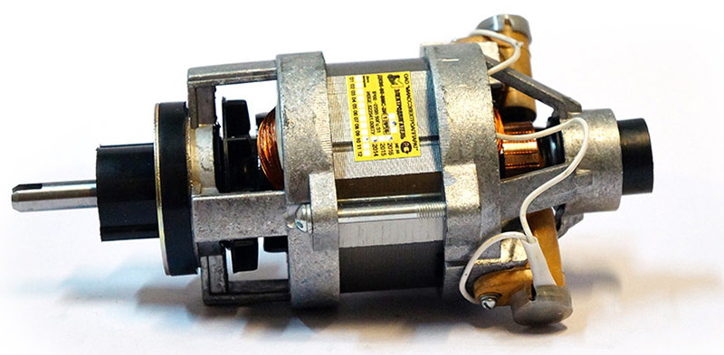 Moteur à collecteur