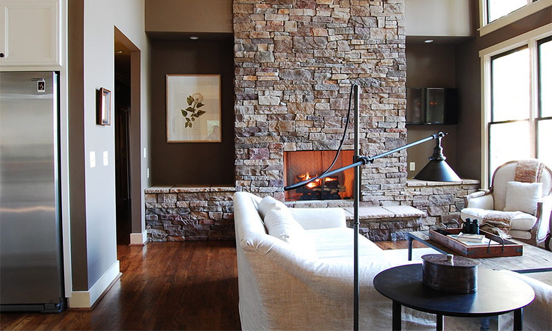 Variétés et idées pour la décoration de cheminées à l'intérieur