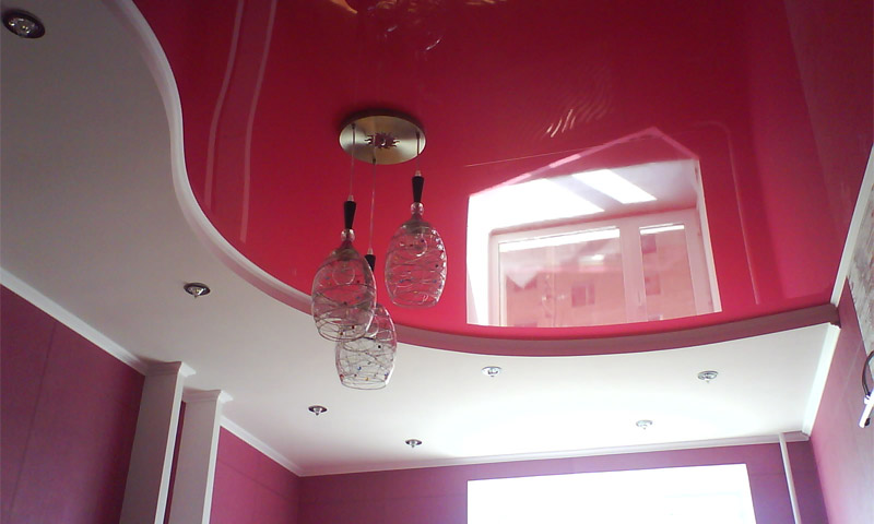 Stretch ceilings - commentaires sur leurs dangers et inconvénients