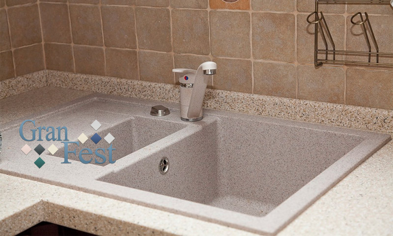 Les éviers Granfest ont des commentaires positifs et négatifs