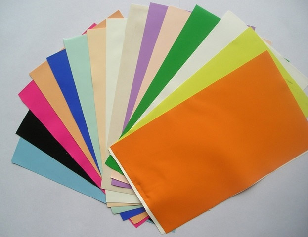 Plafonds tendus en film de PVC