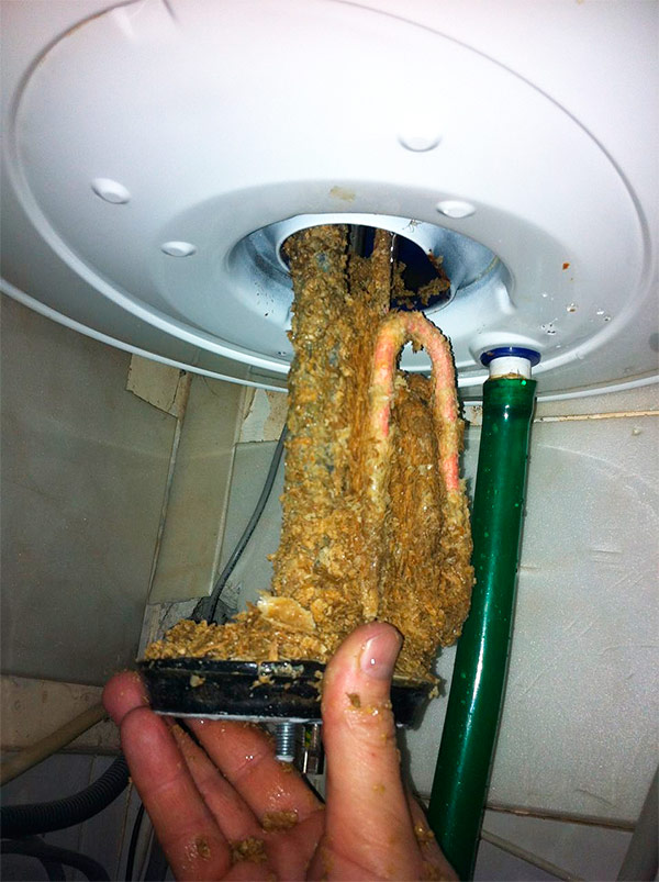 Échelle sur le radiateur