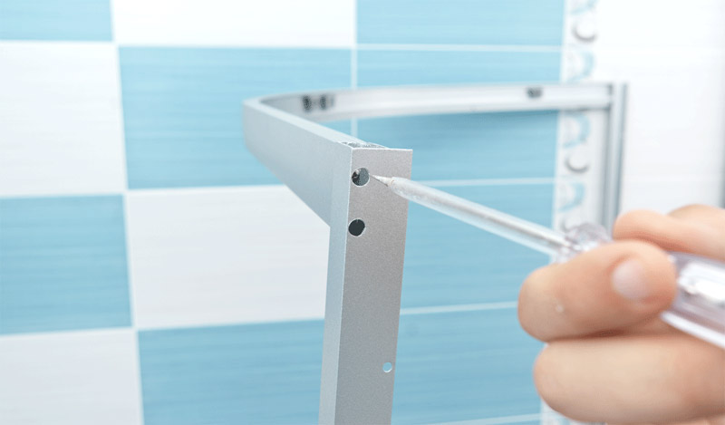 Assemblage du cadre en métal