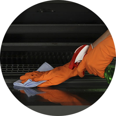 Nettoyage au four traditionnel